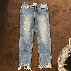 Flying monkey size 29 jeans with holes